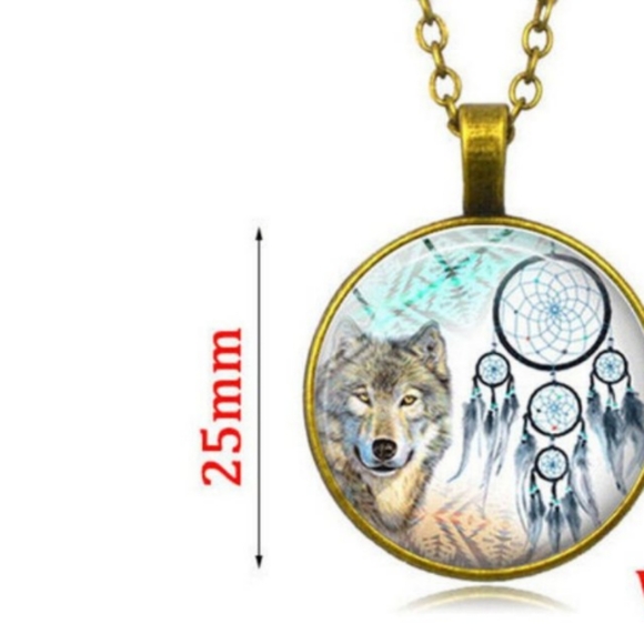 NEW! WOLF DREAMCATCHER GLASS CABOCHON NECKLACE - Picture 3 of 3